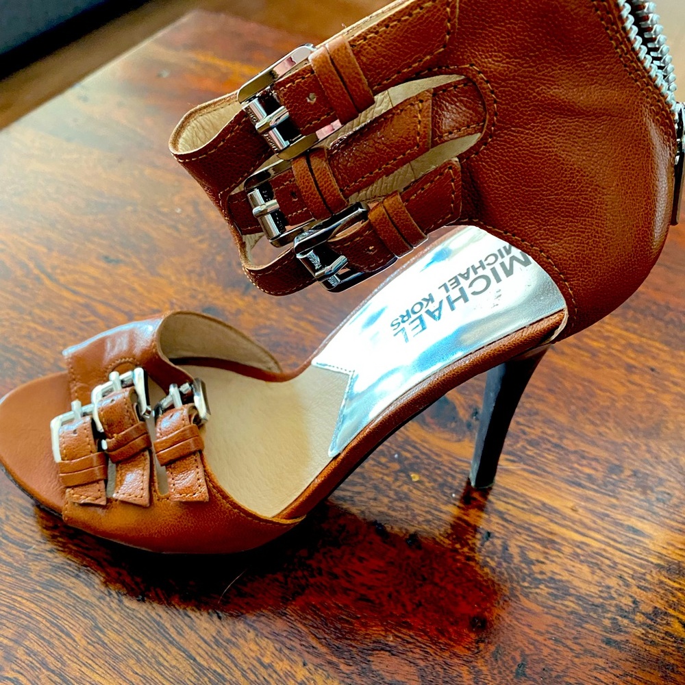 Michael Kors sandals size 5-1/2